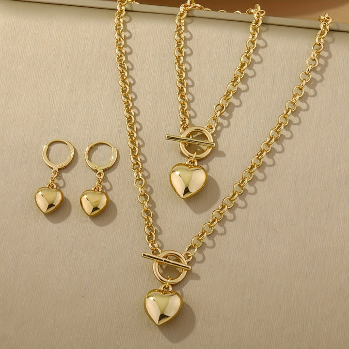 Gia | Set de Joyería Elegante con Corazón Brillante y Acabado de Lujo