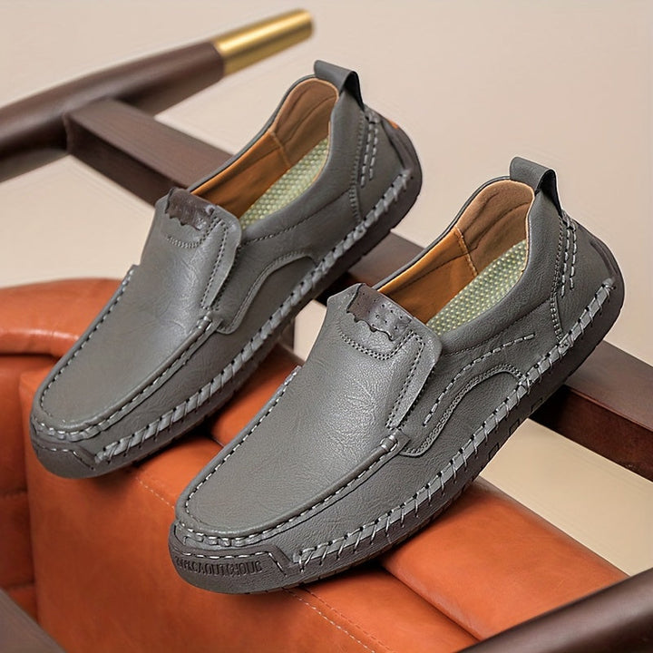 Zorvik | Mocasines Británicos para Hombre con Costuras Artesanales y Suela Antideslizante