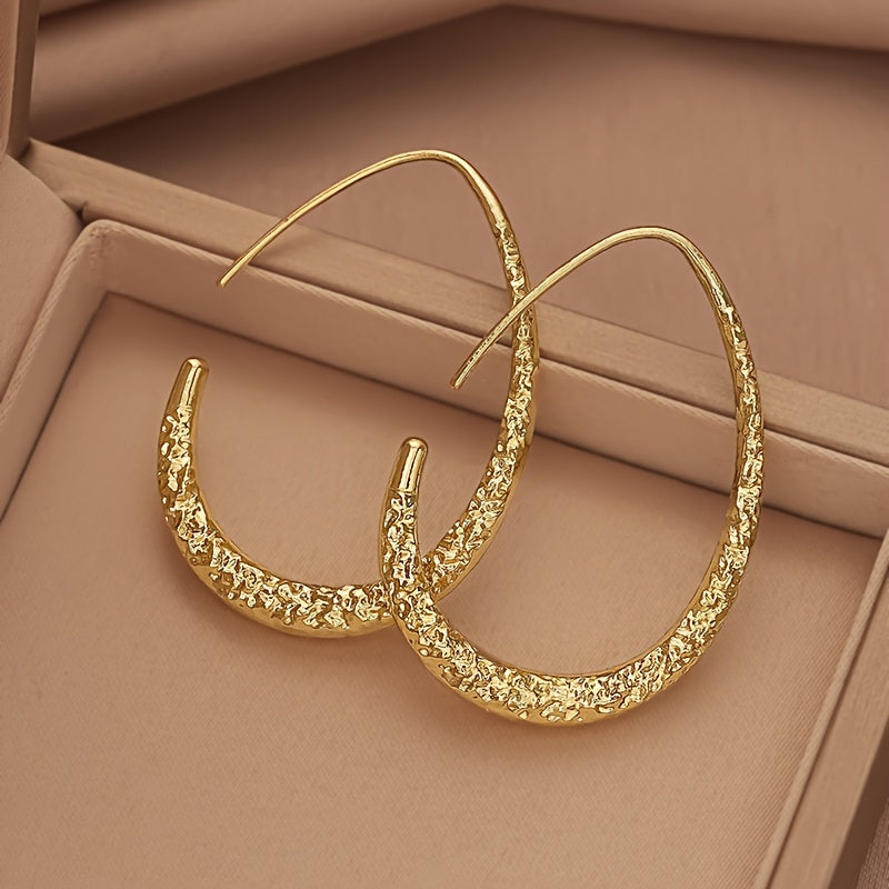 Raya | Aretes Minimalistas de Gota con Diseño Elegante