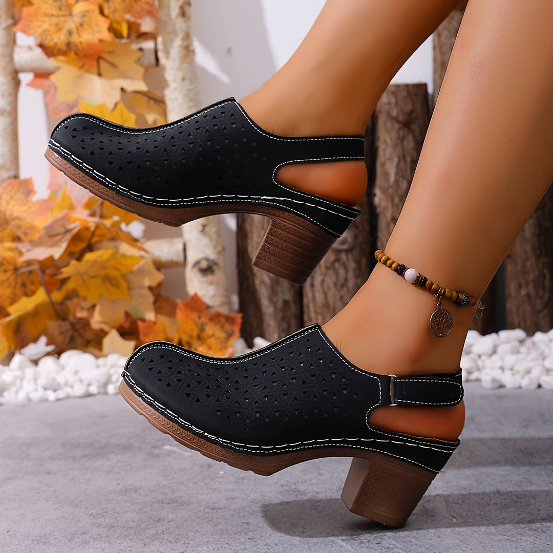 Korae | Sandalias de Tacón con Correas Ajustables y Diseño Calado
