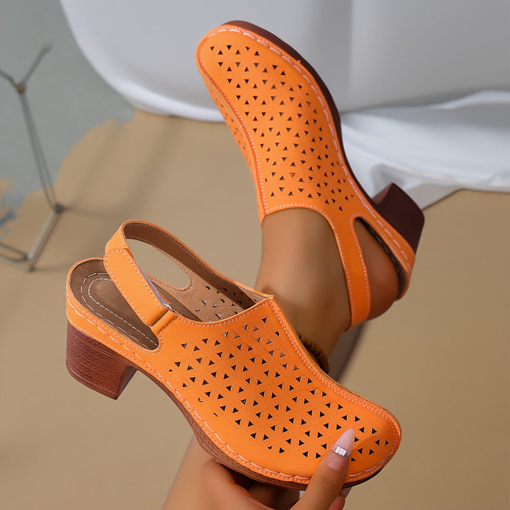 Korae | Sandalias de Tacón con Correas Ajustables y Diseño Calado