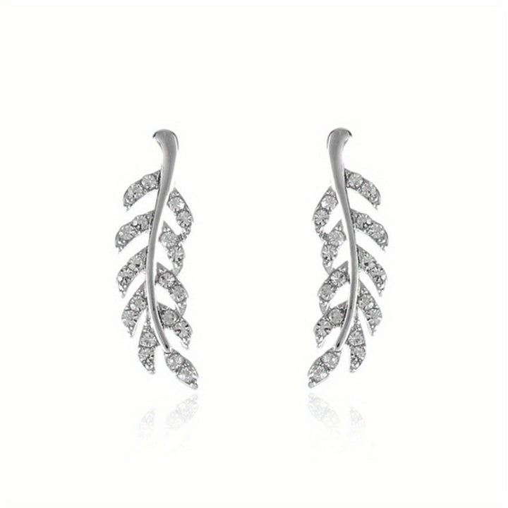 Hensleyra | Aretes Elegantes de Hoja con Diseño Hueco y Acabado Dorado
