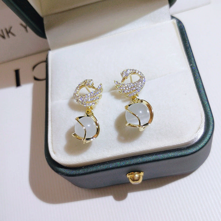 Adelina |  Aretes Colgantes Elegantes con Diseño Clásico y Sofisticado