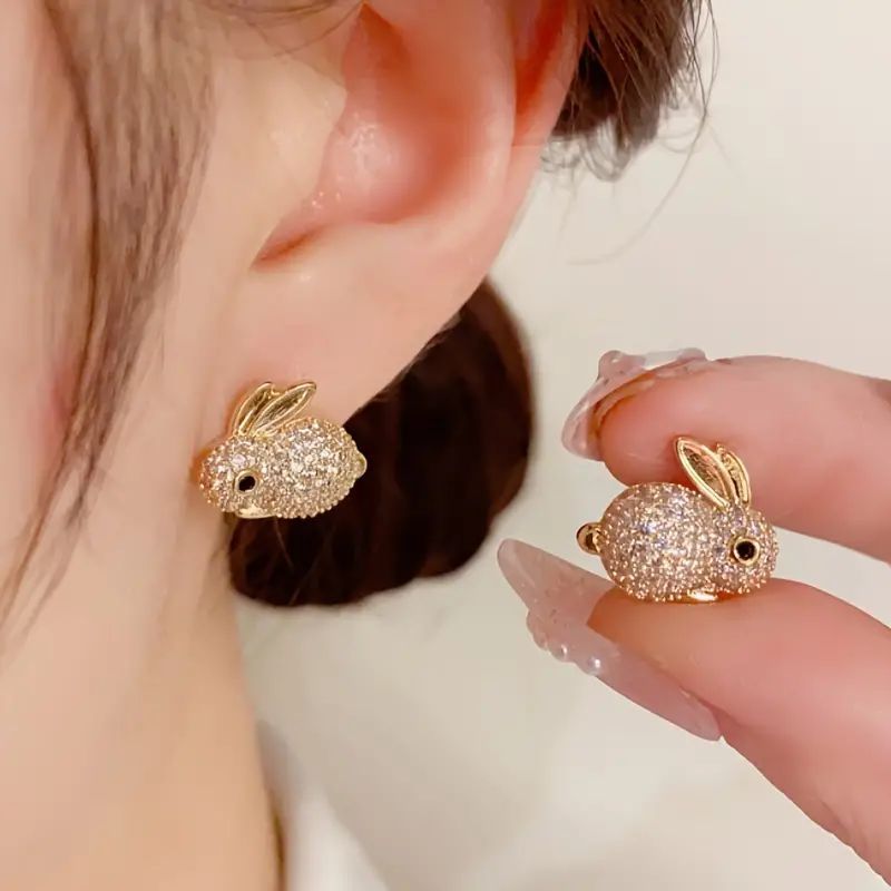 Agatha | Aretes de Conejo con Diseño Encantador y Toque Divertido