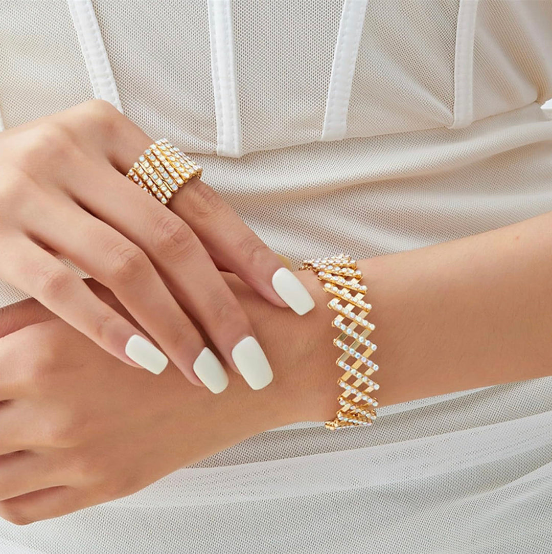 Carys | Set de Anillo y Pulsera en Acabado Dorado Elegante