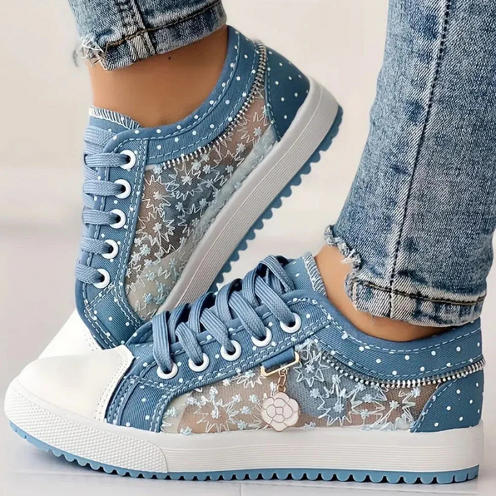 Lumexis | ZAPATILLAS ELEGANTES PARA MUJER CON DETALLES FLORALES