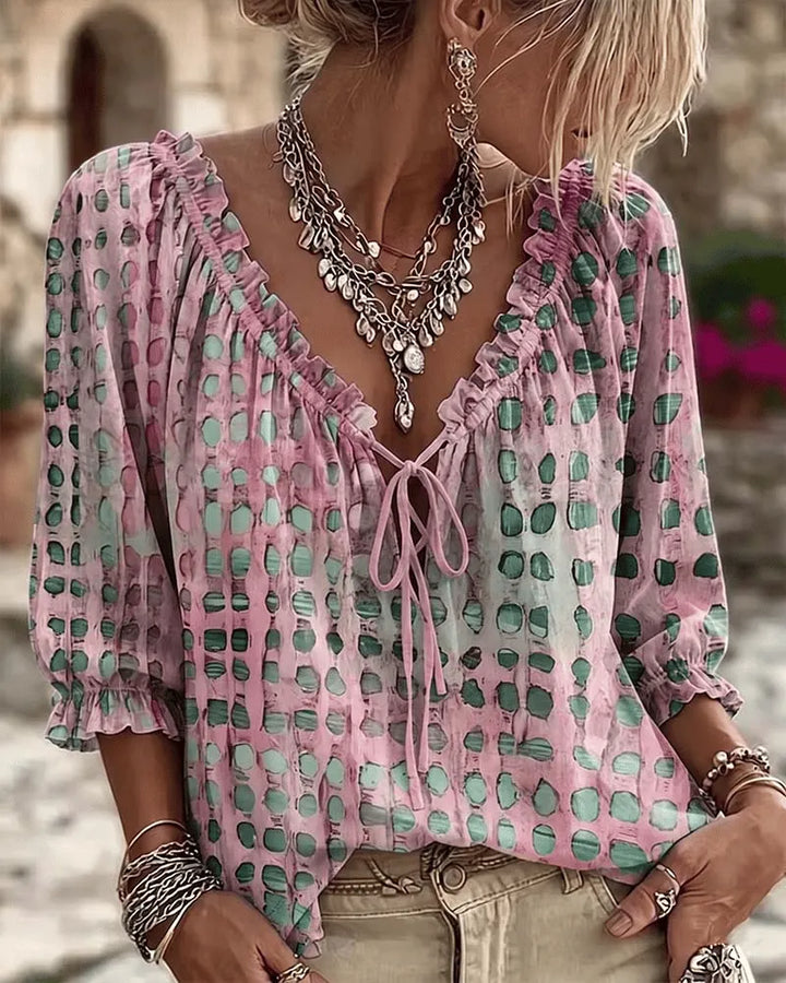 Paige | Blusa de Lunares con Escote en V Ajustable y Mangas 3/4