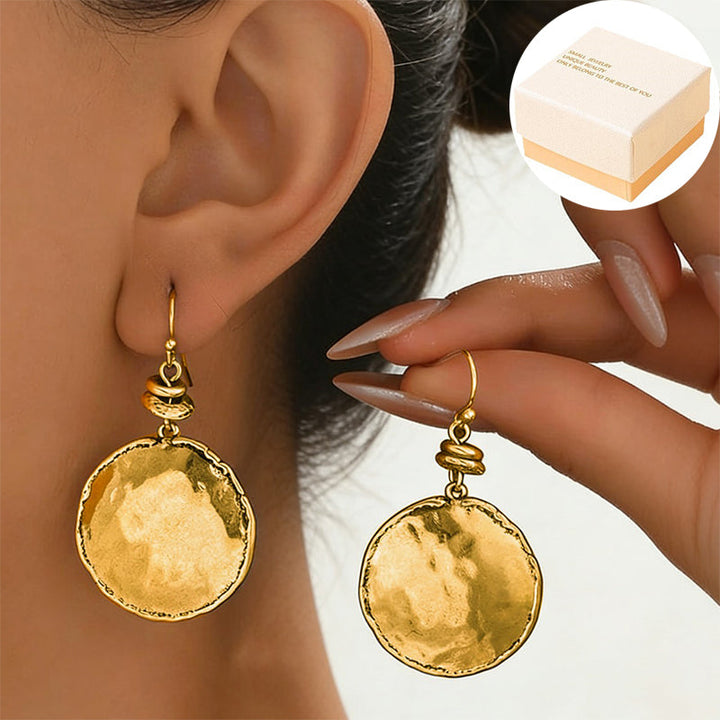 Hope | Aretes Colgantes de Metal Martillado con Estilo Vintage