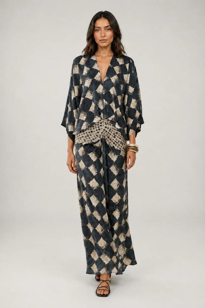 Bethany | Vestido Largo con Estampado Mosaico y Mangas Kimono