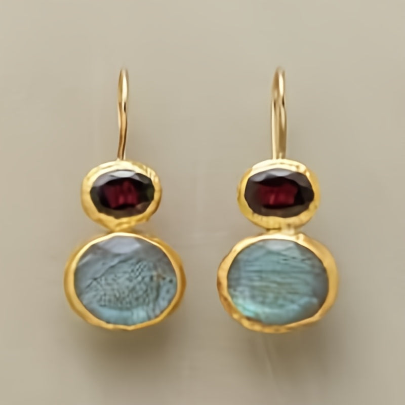 Perla | Aretes Colgantes Ovalados con Diseño Artesanal Elegante