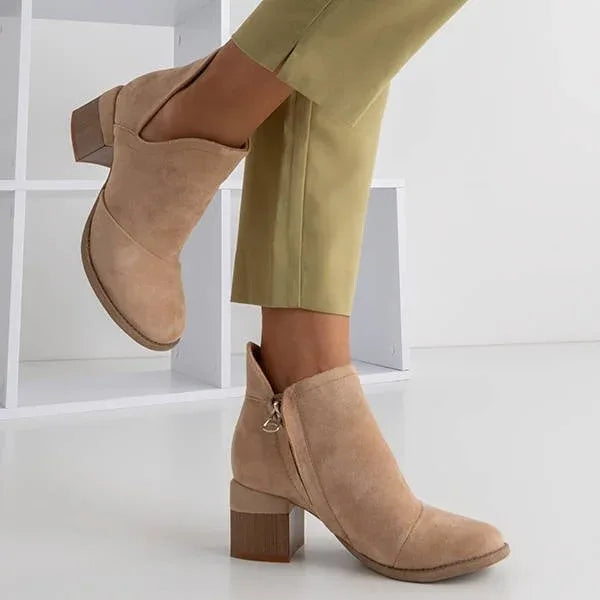 Danielle | Botines de Tacón Cuadrado con Aberturas Laterales