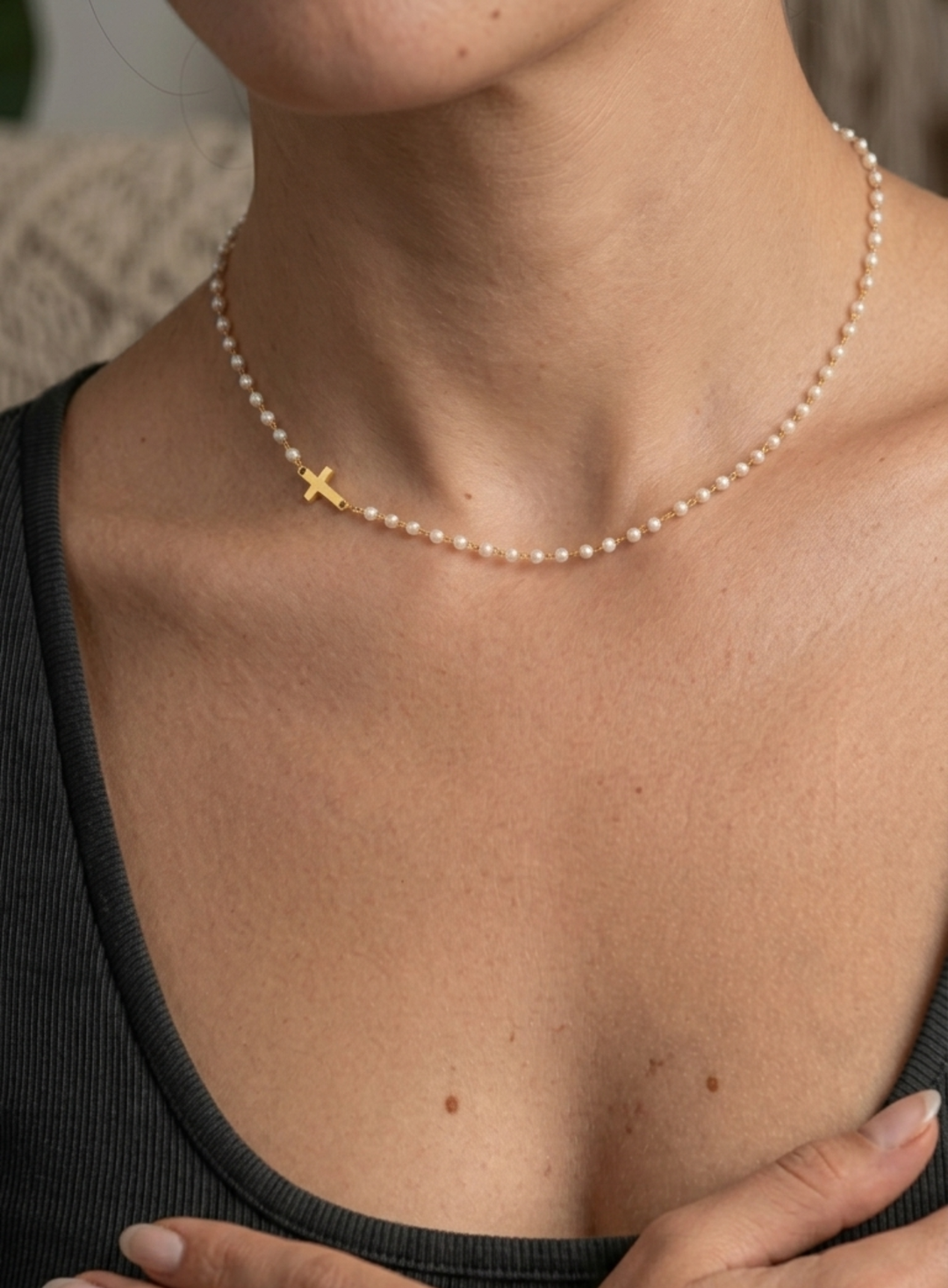 Marirae | Collar con Cruz y Perlas