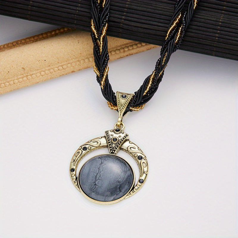 Jora | Collar Bohemio con Colgante de Piedra Verde Marmoleada