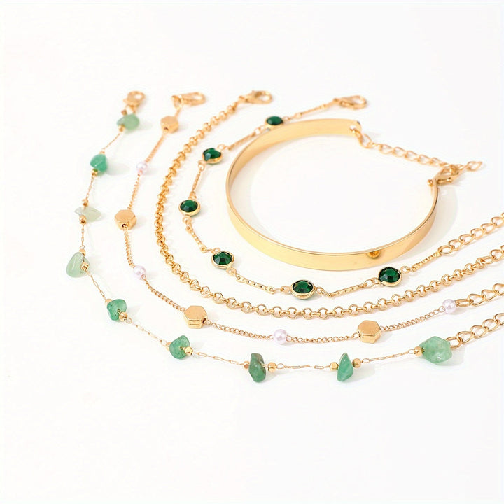 Aethique | Set de 5 Pulseras Bohemias con Piedras Verdes y Detalles Vintage
