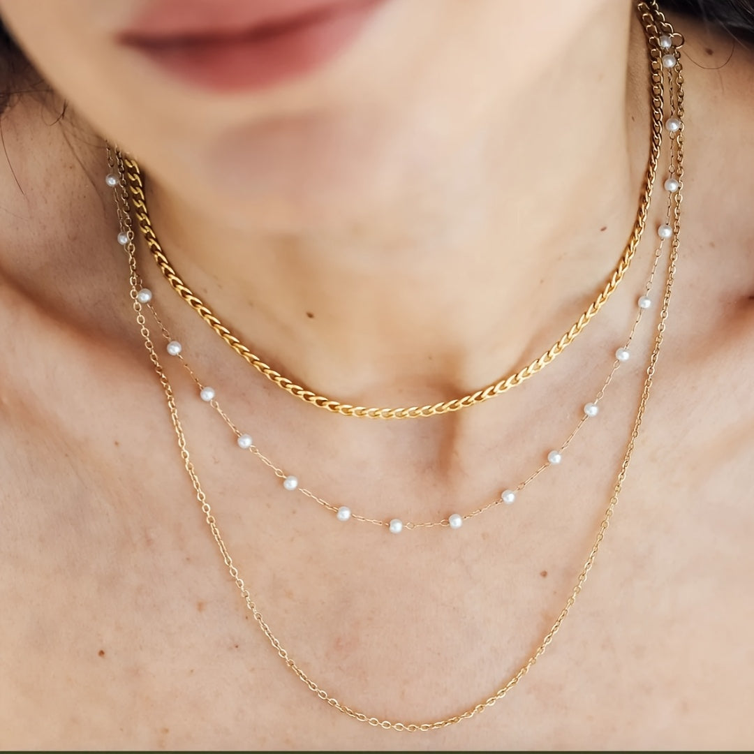 Winsley | Collar Elegante de Tres Capas con Acabado Dorado
