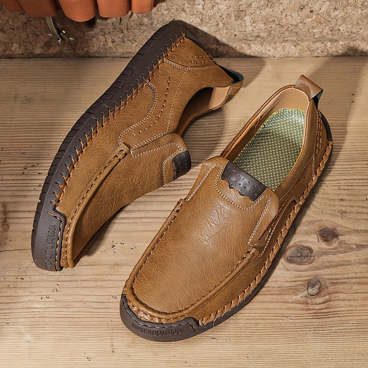 Zorvik | Mocasines Británicos para Hombre con Costuras Artesanales y Suela Antideslizante