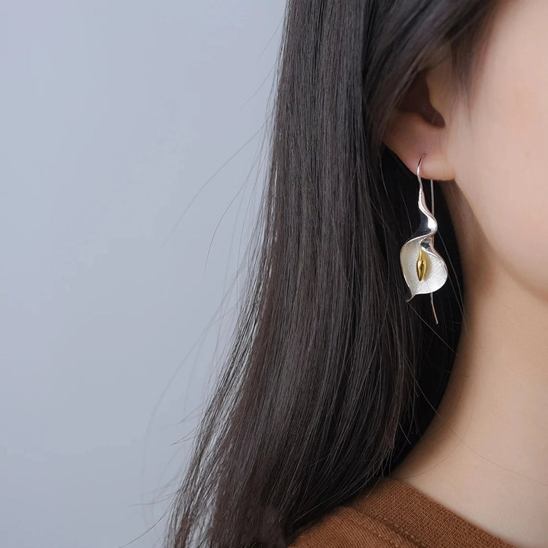 Maple | Pendientes Colgantes de Lirio