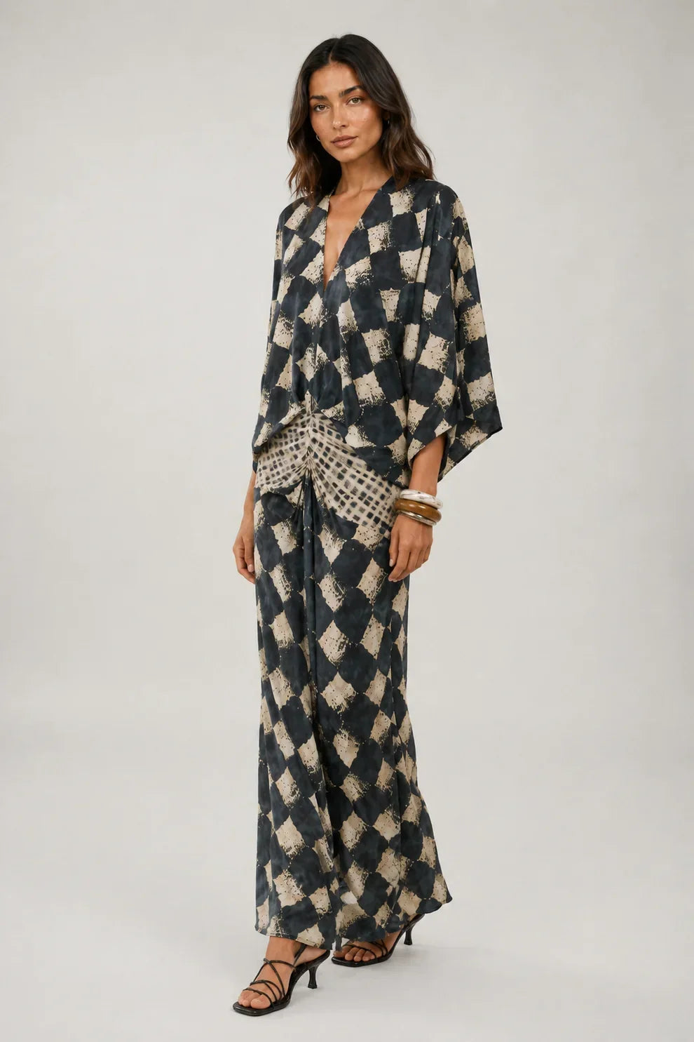 Bethany | Vestido Largo con Estampado Mosaico y Mangas Kimono