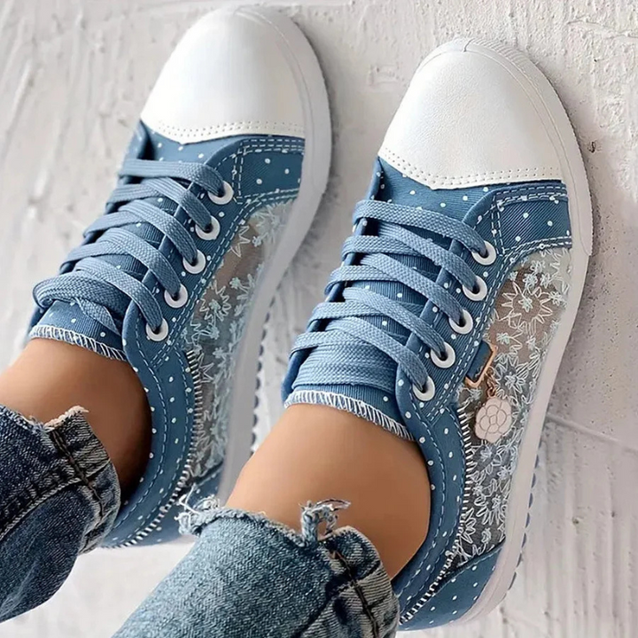 Lumexis | ZAPATILLAS ELEGANTES PARA MUJER CON DETALLES FLORALES