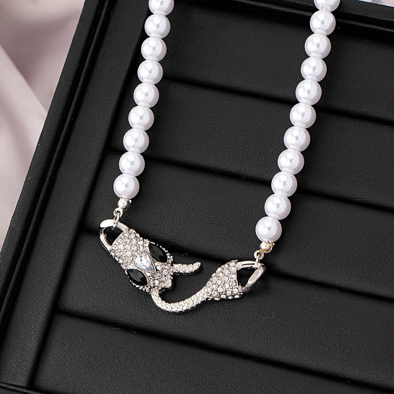Adriana | Collar de Serpiente con Diseño Exclusivo y Elegancia Sofisticada
