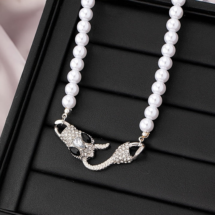 Adriana | Collar de Serpiente con Diseño Exclusivo y Elegancia Sofisticada