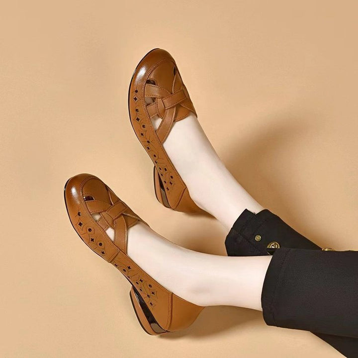 Janira | Zapatos de Piel sin Cordones con Diseño de Cortes Modernos