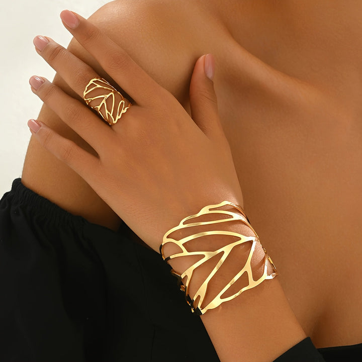 Lavinia | Conjunto de Pulsera y Anillo con Hojas Caladas de Estilo Vintage