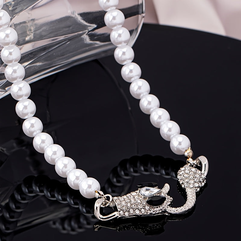 Adriana | Collar de Serpiente con Diseño Exclusivo y Elegancia Sofisticada