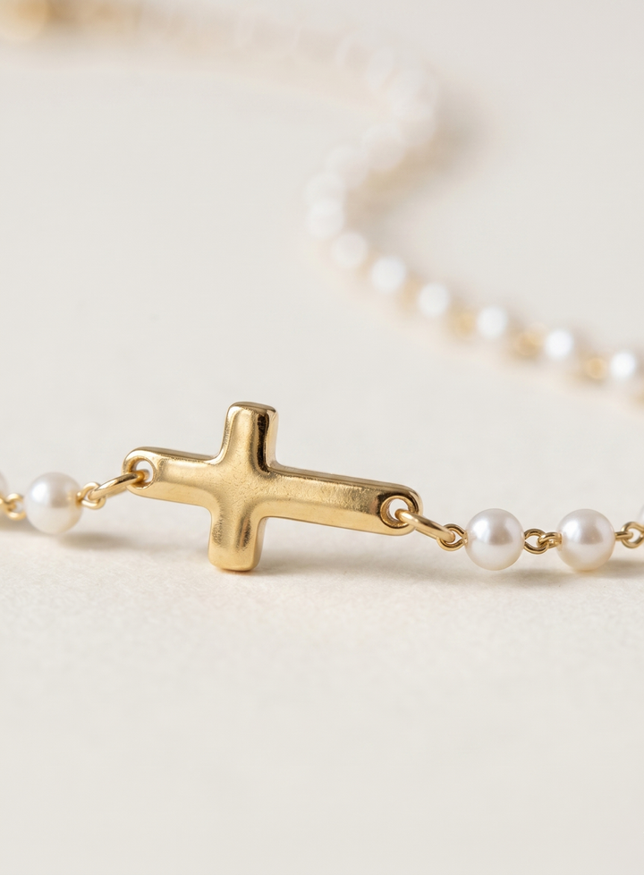 Marirae | Collar con Cruz y Perlas