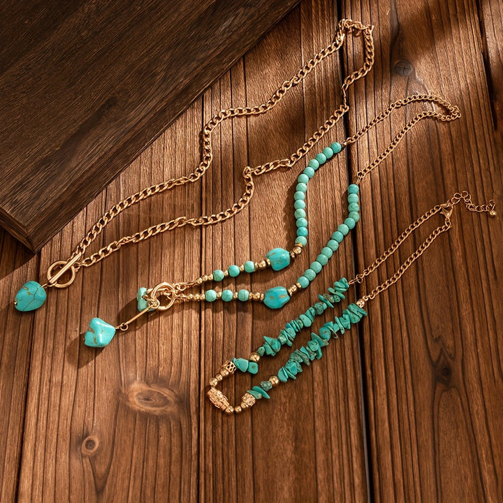 Evelise | Un conjunto de tres collares apilados de cuentas turquesas bohemias para mujeres