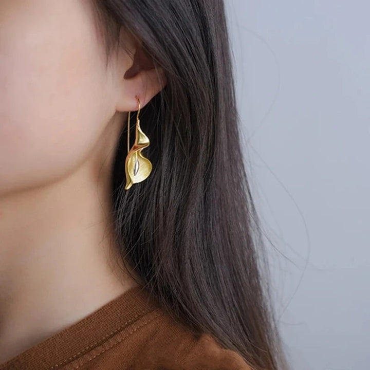 Maple | Pendientes Colgantes de Lirio