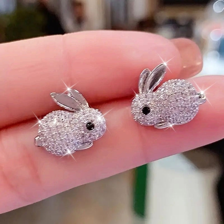Agatha | Aretes de Conejo con Diseño Encantador y Toque Divertido
