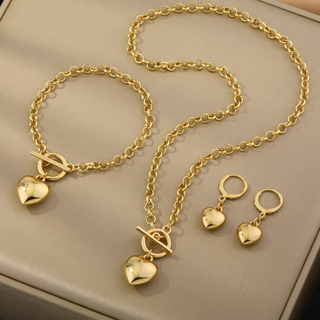 Gia | Set de Joyería Elegante con Corazón Brillante y Acabado de Lujo