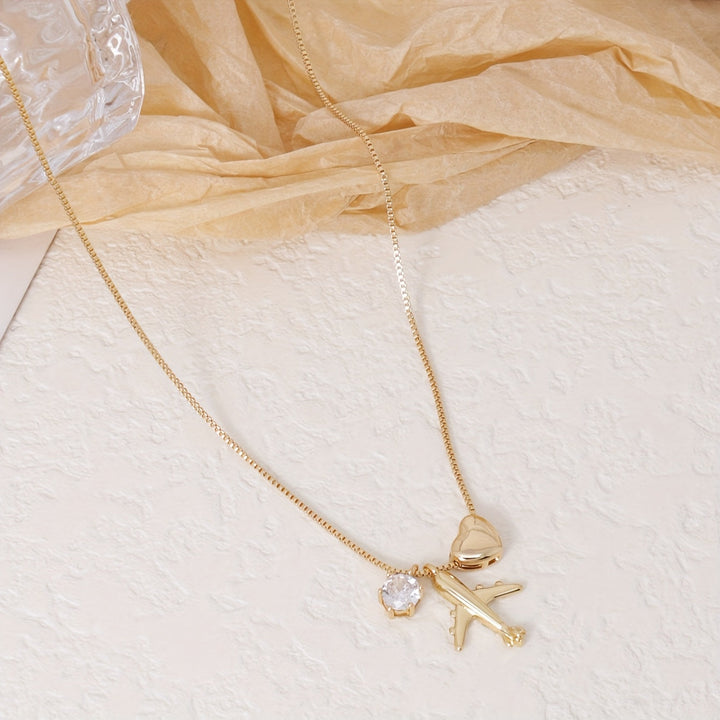 Linda | Collar Minimalista con Colgante de Avión y Estilo Delicado