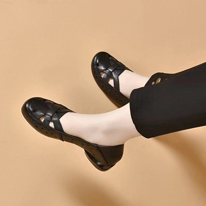 Janira | Zapatos de Piel sin Cordones con Diseño de Cortes Modernos