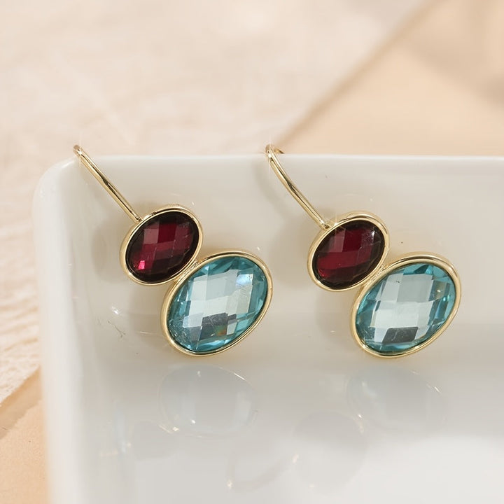 Perla | Aretes Colgantes Ovalados con Diseño Artesanal Elegante