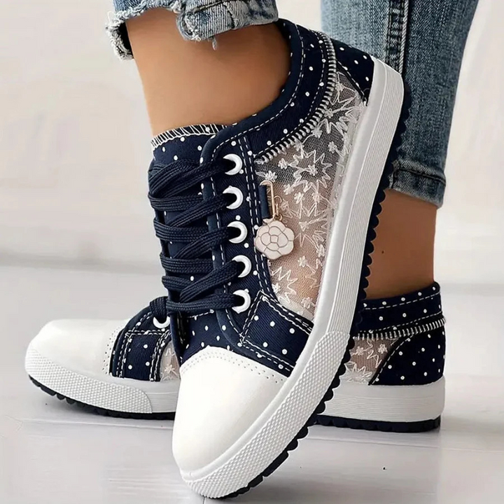 Lumexis | ZAPATILLAS ELEGANTES PARA MUJER CON DETALLES FLORALES