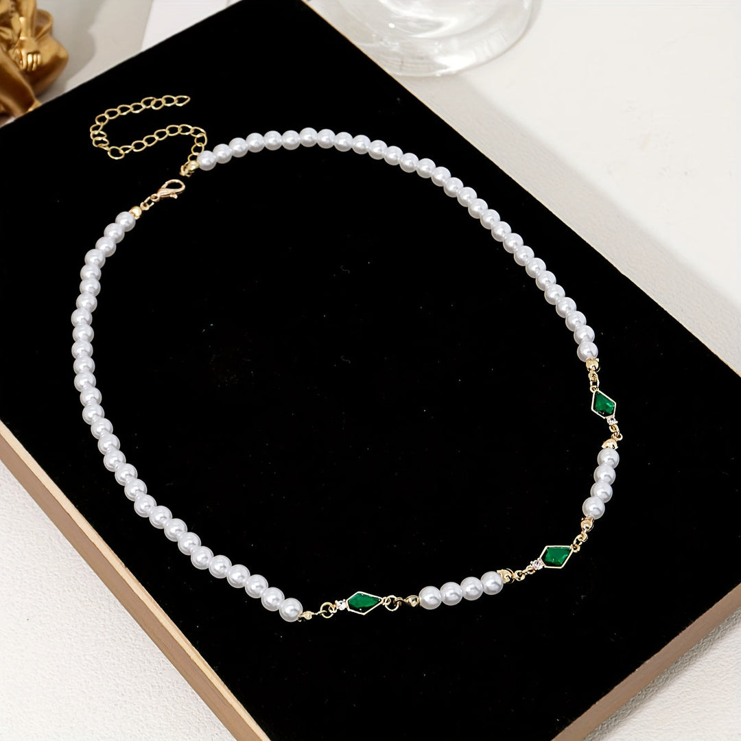 Uaxalt  | Collar de Cuentas Verdes para Hombre con Estilo Urbano Moderno