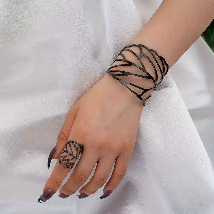 Lavinia | Conjunto de Pulsera y Anillo con Hojas Caladas de Estilo Vintage