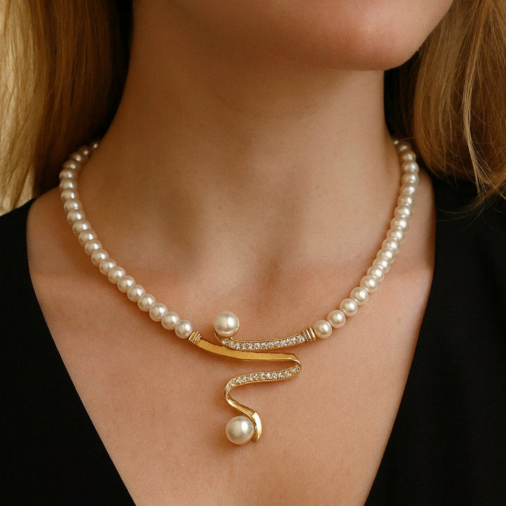 Zelinda | Juego de Collar y Aretes de Perlas Onduladas