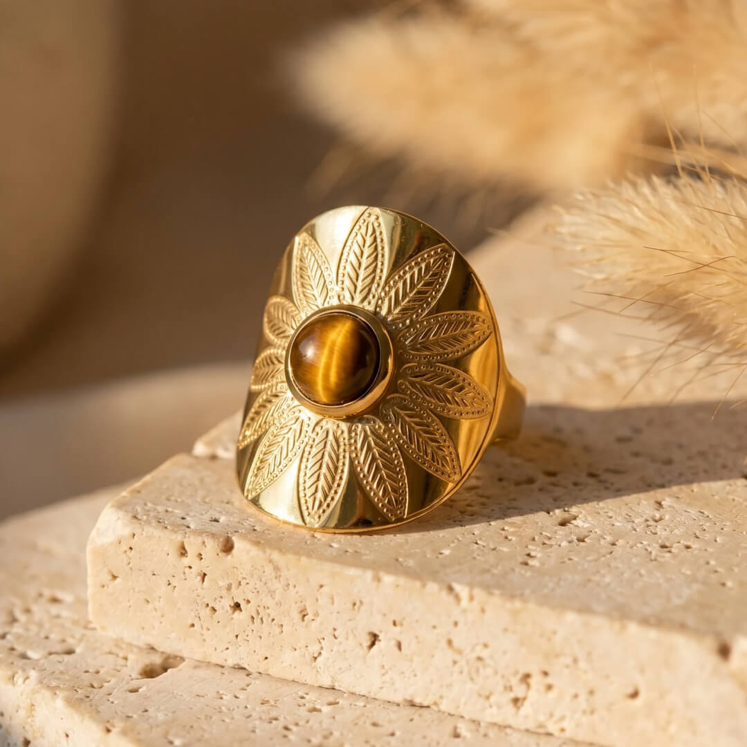 Leah | Anillo Mandala con Ojo de Tigre y Diseño Protector