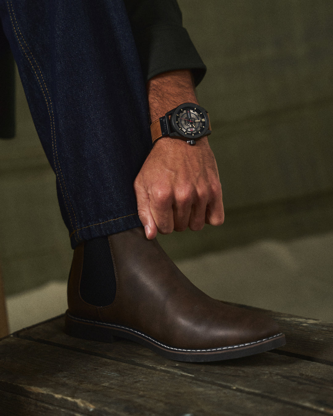 Iveron | Botas Chelsea de Cuero Elegantes para Hombre