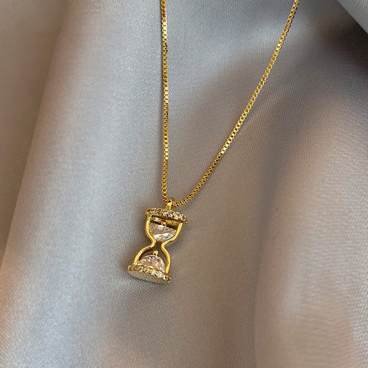 Gavielle | Collar de Reloj de Arena de Oro de 14K