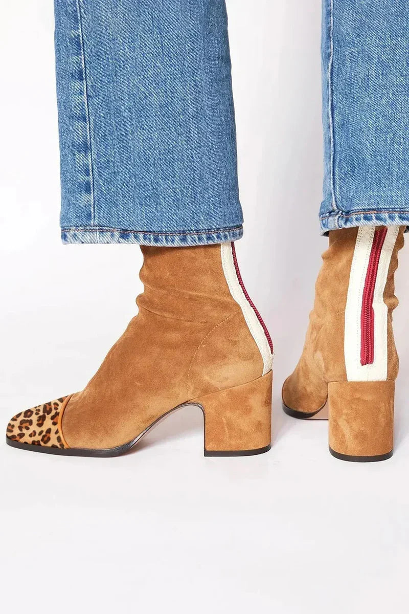 Calíra | Botines de Gamuza con Tacón Elegante