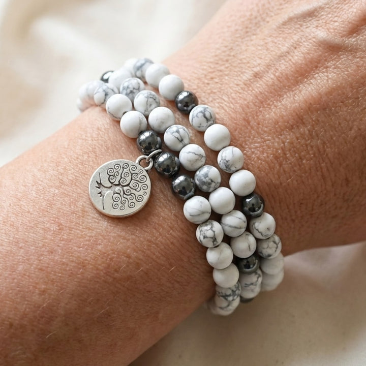 Chelsea | Pulsera Mala de Howlita con Cuentas Naturales y Estilo Espiritual