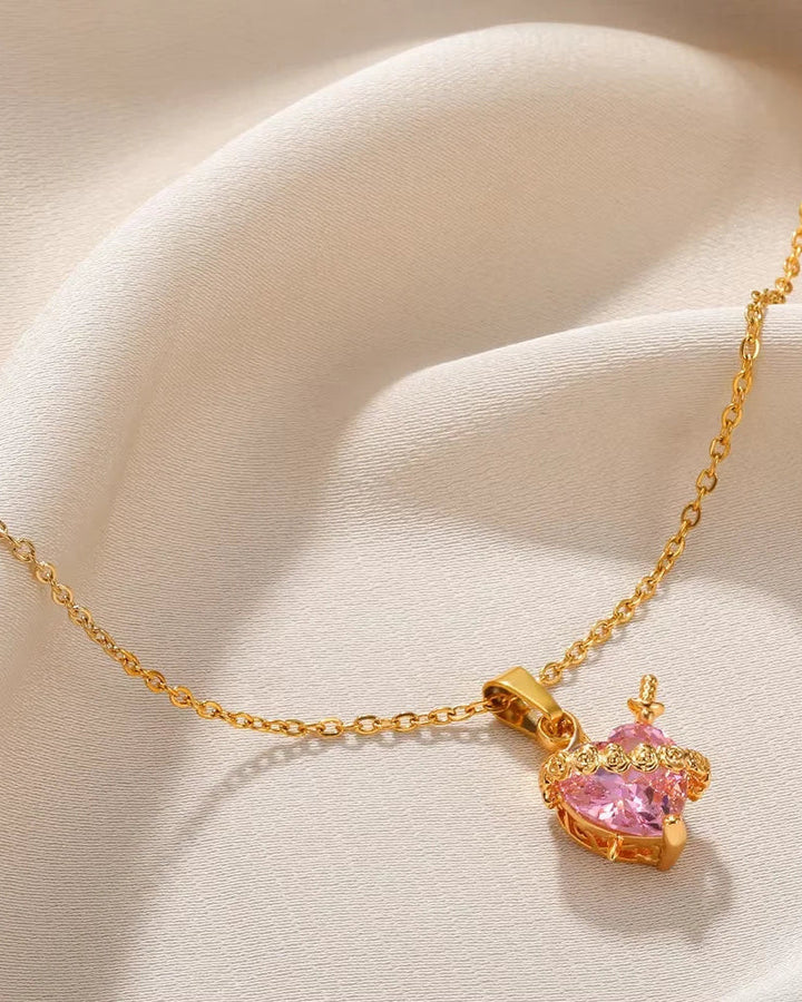 Pippa | Collar Corazón Inmaculado de María (Baño de Oro)