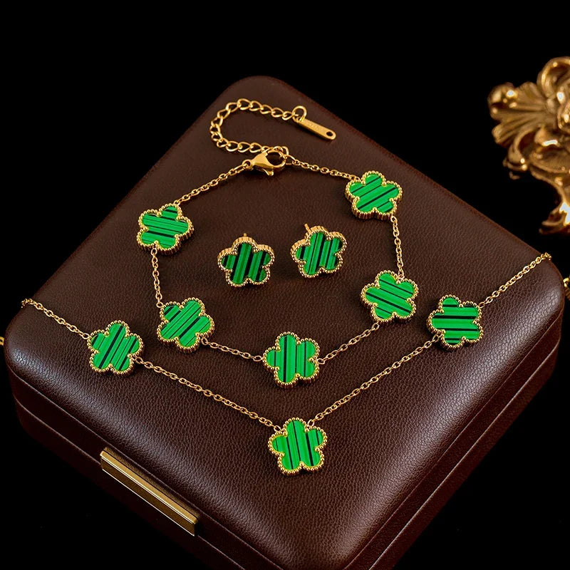 Noa | Conjunto de joyería elegante