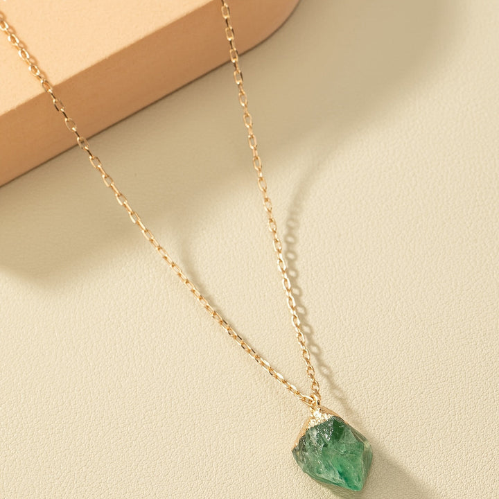 Taria | Collar Minimalista con Colgante Irregular Chapado en Oro