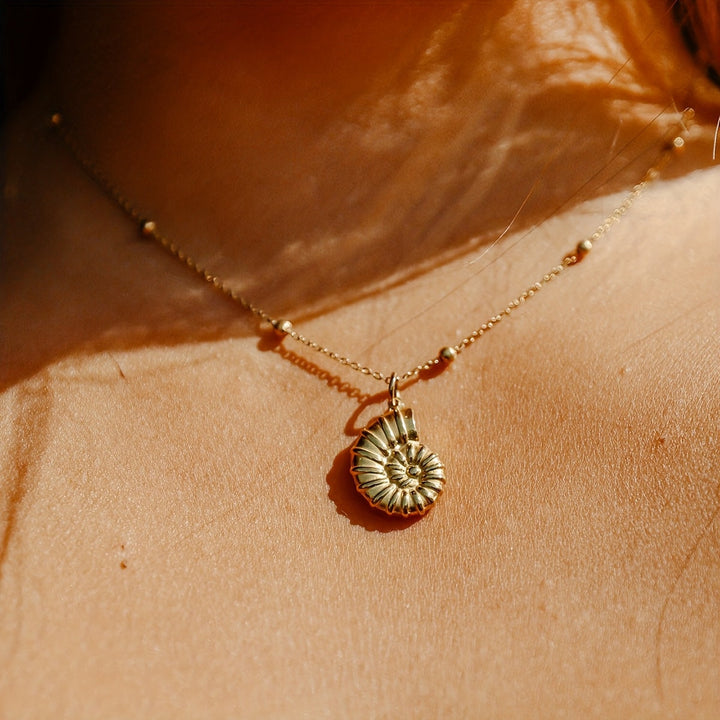 Marlena | Collar de Cuentas con Concha y Colgante Marino de Estilo Veraniego