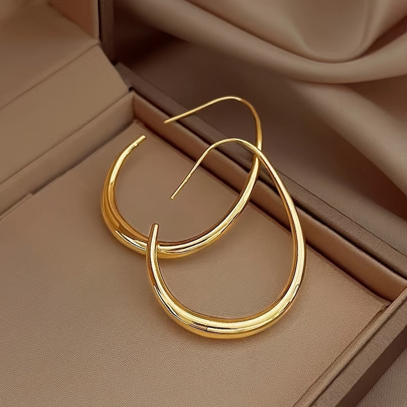 Raya | Aretes Minimalistas de Gota con Diseño Elegante